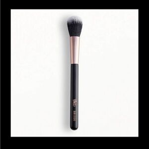 Be Your Own Desire- Professional Blush Brush
